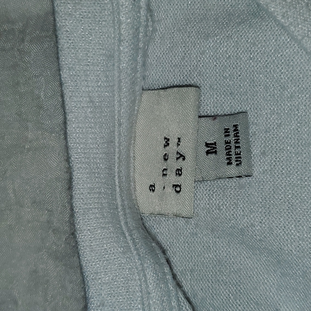 T shirt - Picture 3 of 3
